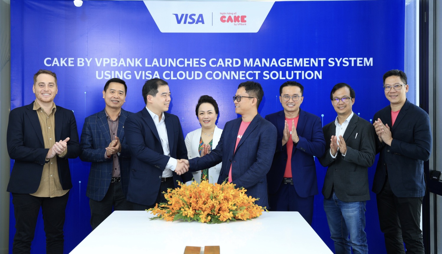 Correcting and Replacing: Cake digital bank launches its fully cloud-based card management system using Visa solutions, the first of such deployment in Vietnam