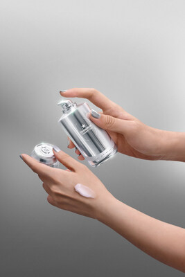 Heineken® Silver exceeds its sweetness beyond beer with the launch of the Heineken® Smootherising; A silky skin cream as its drink Heineken® Silver exceeds its sweetness beyond beer with the launch of the Heineken® Smootherising; A silky skin cream as its drink