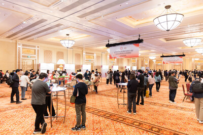 Representatives of 250 local SMEs attend Sands China Local PME SME supplier Open Day Thursday at Londonian Macao. This year, the event connects local SMEs, including Macao Enterprises certified by the DSEDT technology certification program, with representatives of the supply of Sands China - thus facilitating face -to -face conversations for potential suppliers to find out about supply opportunities in various departments of Sands China. (Prnewsfoto / Sands China Ltd.) Representatives of 250 local SMEs attend Sands China Local PME SME supplier Open Day Thursday at Londonian Macao. This year, the event connects local SMEs, including Macao Enterprises certified by the DSEDT technology certification program, with representatives of the supply of Sands China - thus facilitating face -to -face conversations for potential suppliers to find out about supply opportunities in various departments of Sands China. (Prnewsfoto / Sands China Ltd.)