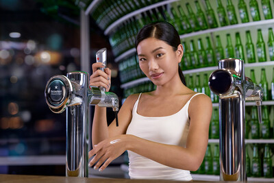 The smoother beer creates the smoother skin cream? Heineken® Silver blurs borders with Heineken® Smooterising