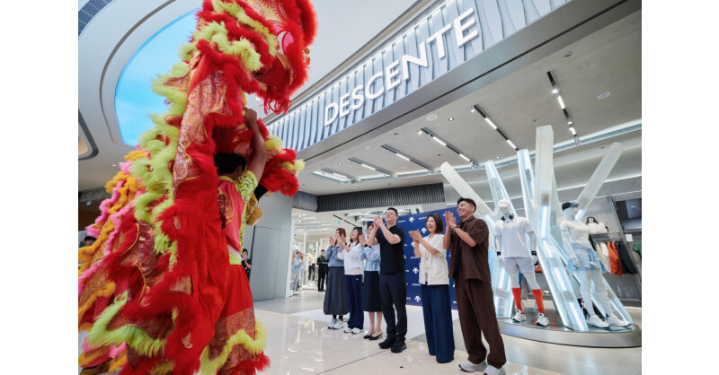 Leading Sportswear Brand DESCENTE Opens at Galaxy Macau; Fusing Technical Aesthetics with Leisure & Travel Lifestyle Leading Sportswear Brand DESCENTE Opens at Galaxy Macau; Fusing Technical Aesthetics with Leisure & Travel Lifestyle