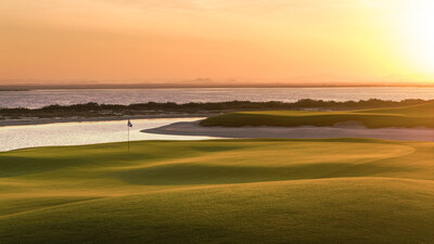 The glorious sunset on the 5th hole in Shura Links