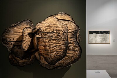 Manal AlDowayan. O'Sister, 2021. Royal Commission for AlUla. Gina Pane Untitled, 1970. Center Pompidou, MNAM 1990, Paris (France). Courtesy of Nick Jackson Photography