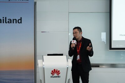 Huang Hu, Sinosoft Solutions Architect