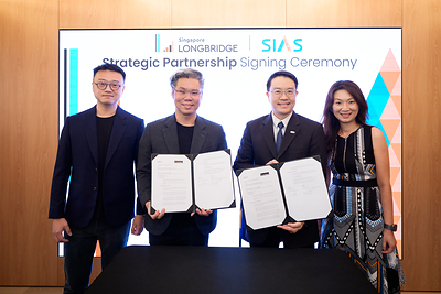 Longbridge and SIAS sign MoU to advance investor education and financial literacy in the AI era